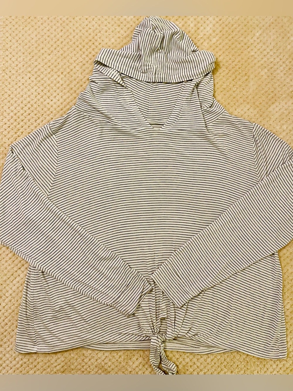 Women’s “dip sleep” Long Sleeve Knit Hooded Top